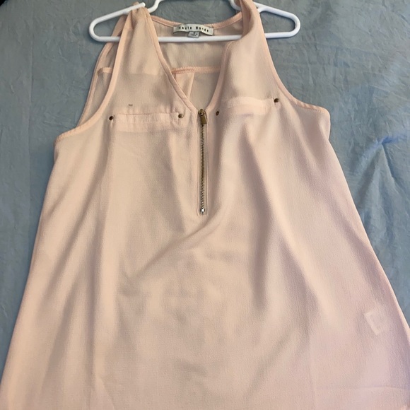 Cute peach dressy tank top! - Picture 1 of 3